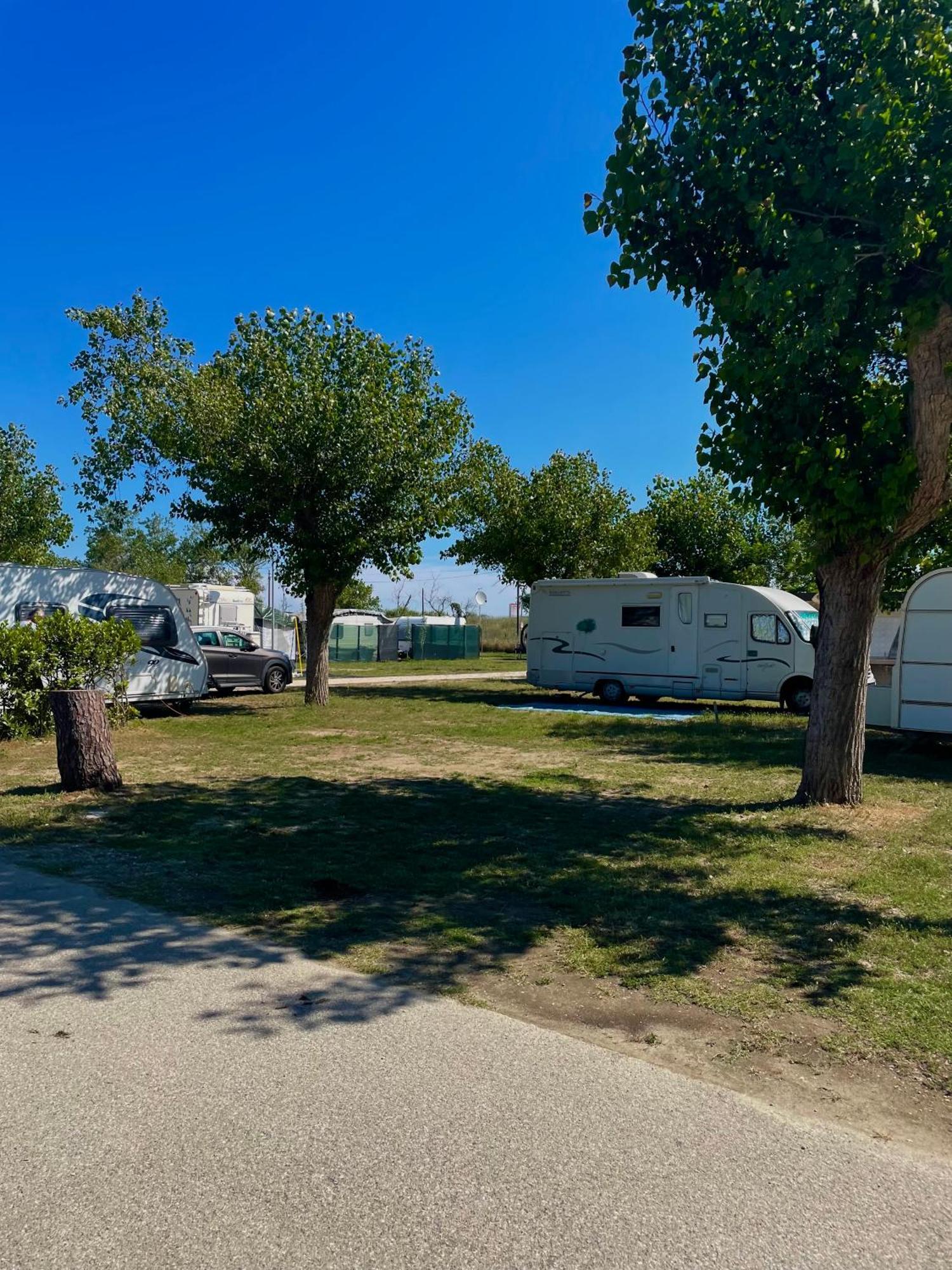 Camping Village Лідо-ді-Классе Екстер'єр фото